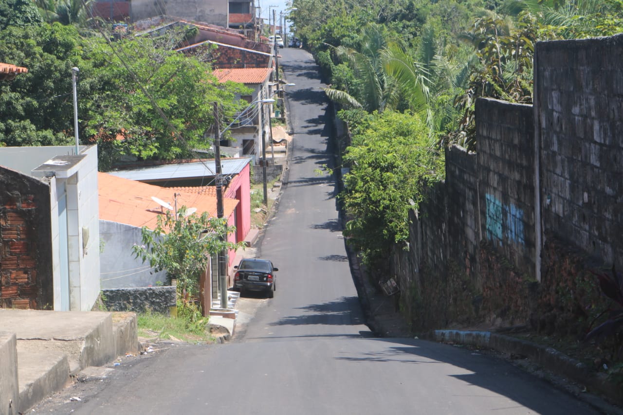 Rua pavimentada na cidade de São Luís-MA