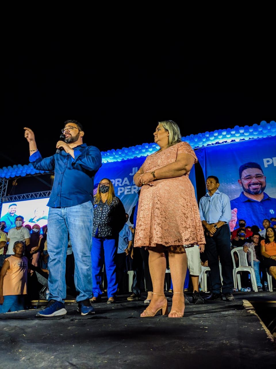 Milhares de peritoroenses compareceram na convenção que confirmou Dr. Júnior como candidato a prefeito de Peritoró-MA. 